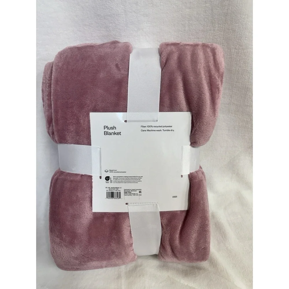 Twin/Twin XL Plush Blanket Blush Pink - Room Essentials